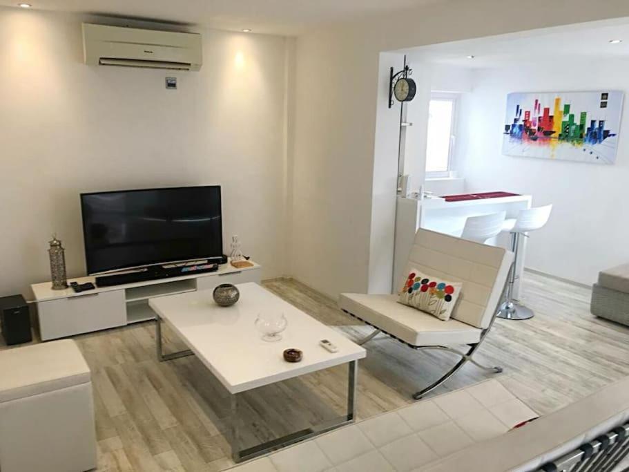 Villa Anastasia Flic en Flac ภายนอก รูปภาพ